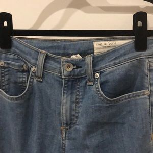 Rag and bone light wash size 25 NWT